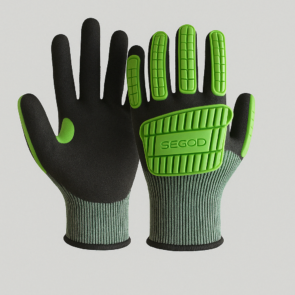 Guante sin costura con proteccion al corte, doble baño de nitrilo antideslizante en palma y protección al impacto